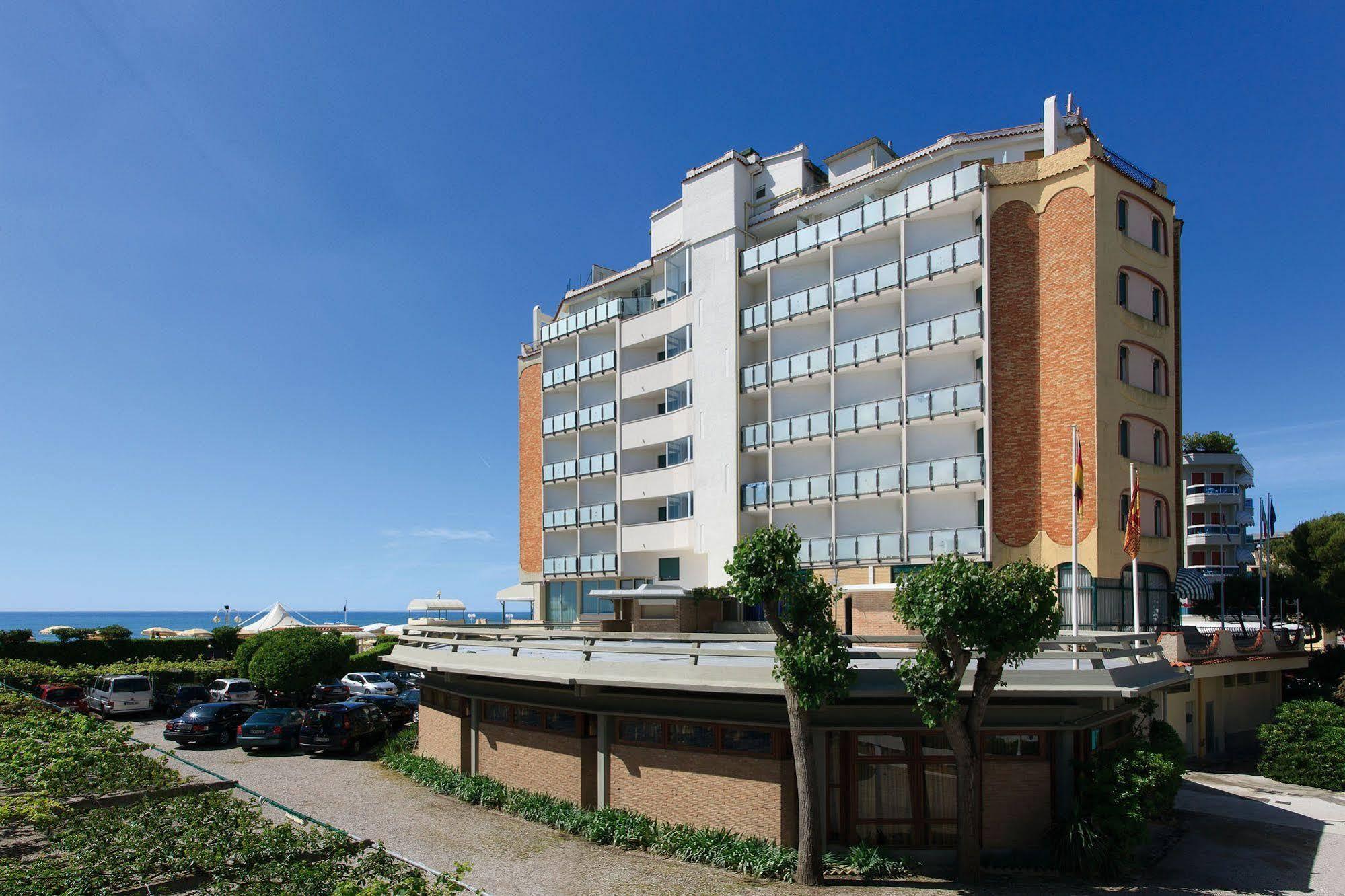 Hotel Las Vegas Lido di Jesolo Dış mekan fotoğraf